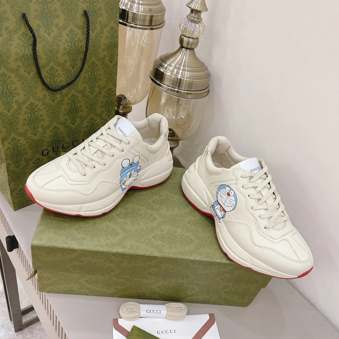 P700👟👟 The top version of GUCCI dad shoes, the latest upgraded version❗❗ The fabric is 100% consistent with the store. The whole series uses four leather styles. Each pattern, color and fabric are one-to-one consistent with the store. Women's size 35 36 37 38 39 40 Men's size 39 40 41 42 43 44 (women's size 34, men's size 45 can be customized)
